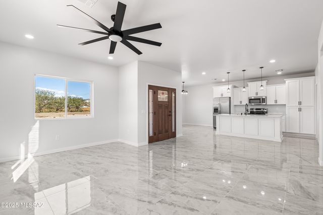 1792 Circulo Canada, Rio Rico, AZ 85648