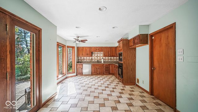 245 Fairway Court, Franklin, IN 46131