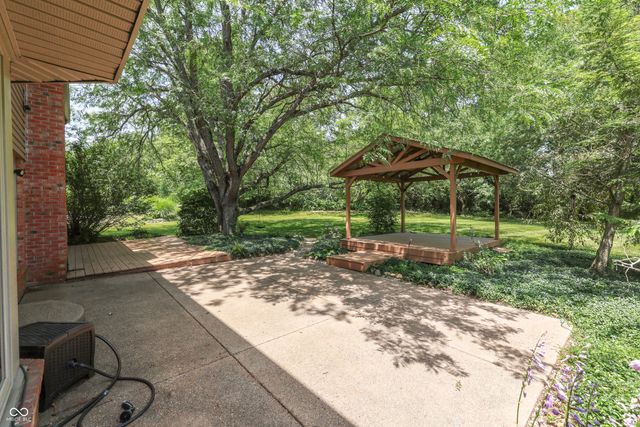 245 Fairway Court, Franklin, IN 46131