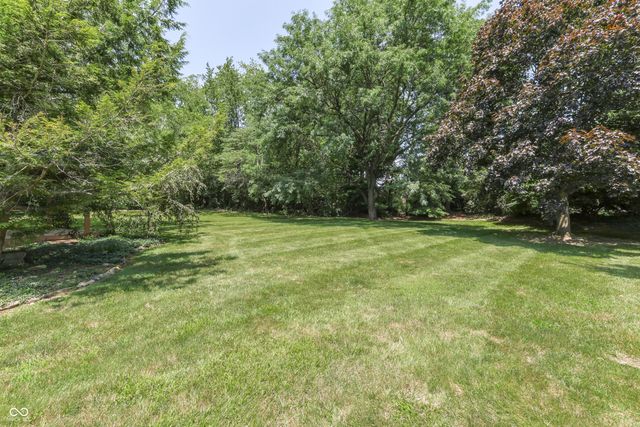 245 Fairway Court, Franklin, IN 46131