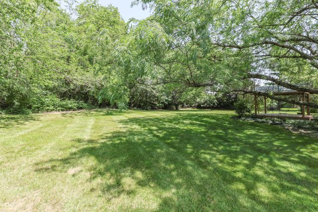 245 Fairway Court, Franklin, IN 46131