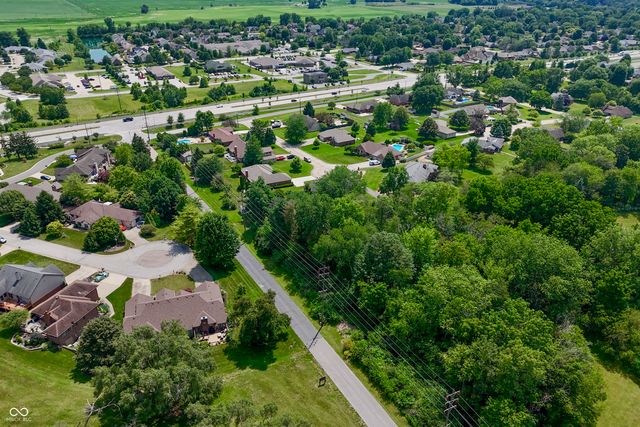 245 Fairway Court, Franklin, IN 46131