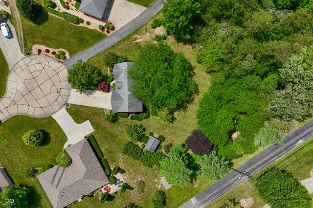 245 Fairway Court, Franklin, IN 46131
