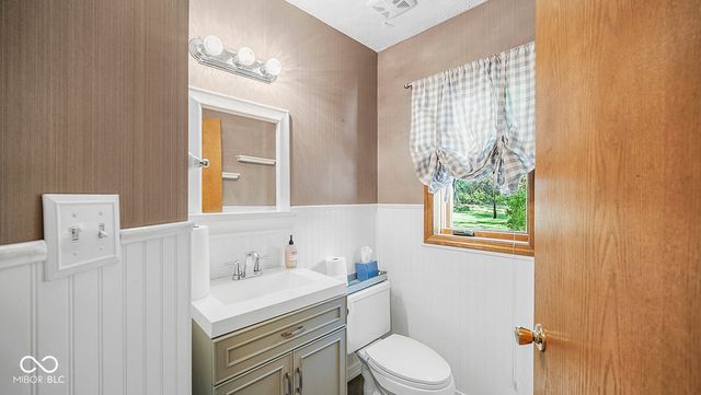 245 Fairway Court, Franklin, IN 46131