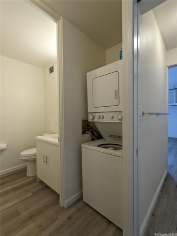 1160 Ala Napunani Street 702, Honolulu, HI 96818