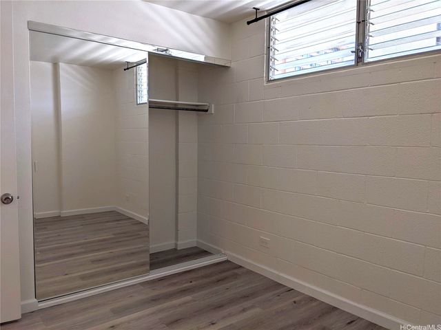 1160 Ala Napunani Street 702, Honolulu, HI 96818