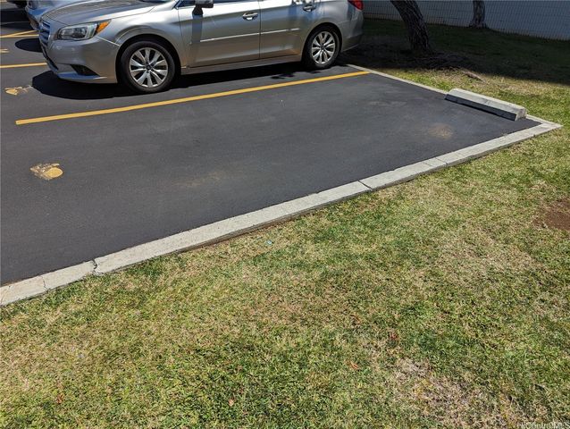 1160 Ala Napunani Street 702, Honolulu, HI 96818