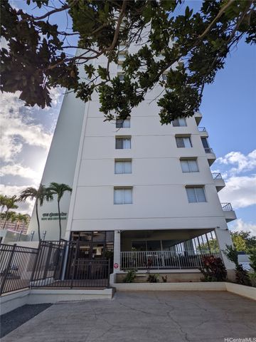 1160 Ala Napunani Street 702, Honolulu, HI 96818