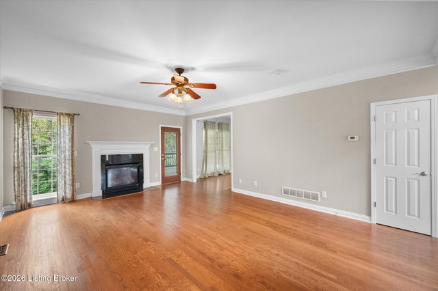 4809 Cedar Forest Pl, Louisville, KY 40245