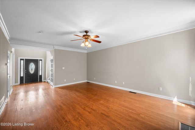 4809 Cedar Forest Pl, Louisville, KY 40245