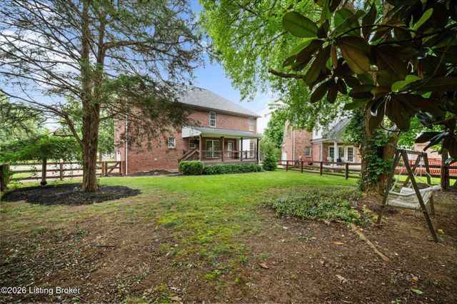 4809 Cedar Forest Pl, Louisville, KY 40245