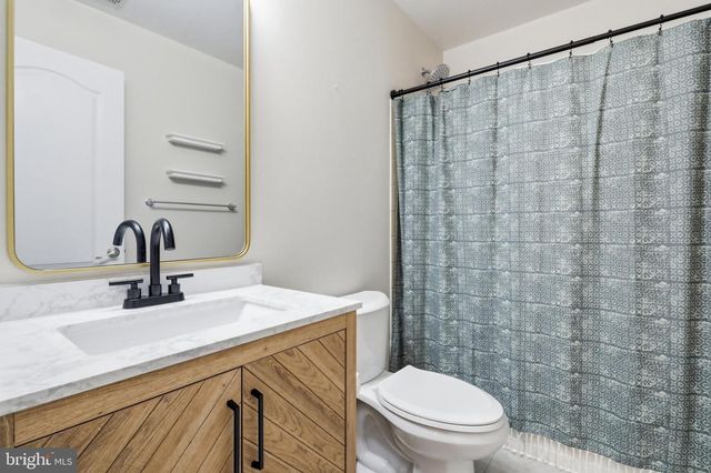 144 FIELD VIEW DR, Greencastle, PA 17225
