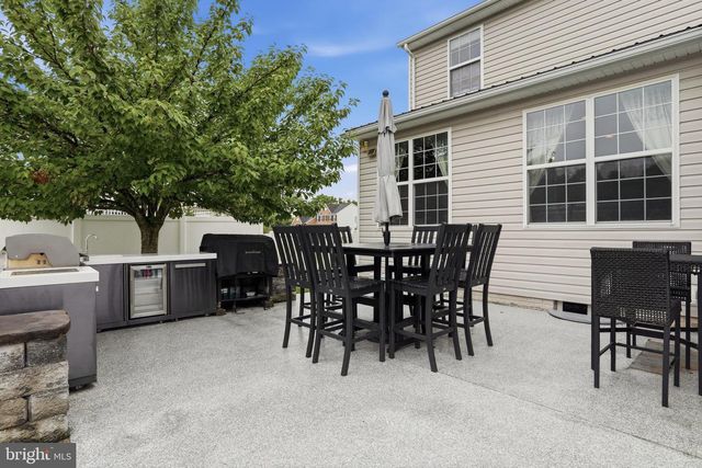 144 FIELD VIEW DR, Greencastle, PA 17225