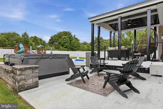 144 FIELD VIEW DR, Greencastle, PA 17225