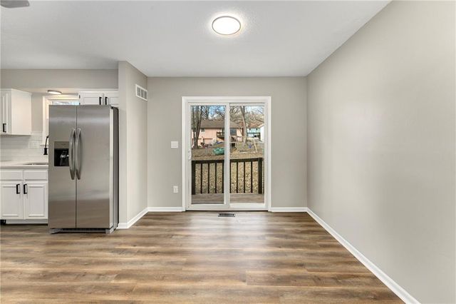 6506 N Delta Avenue, Kansas City, MO 64151