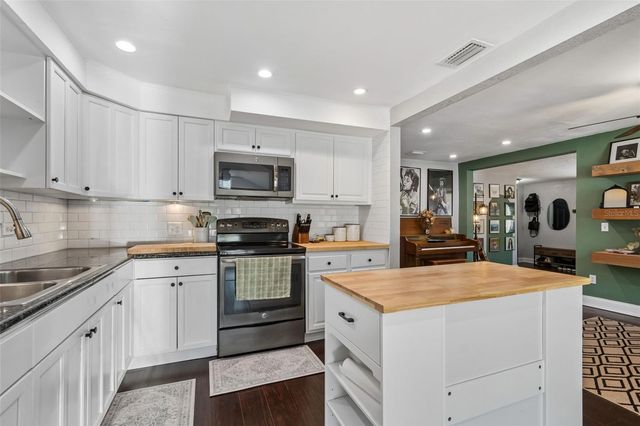 10917 72ND AVENUE, Seminole, FL 33772