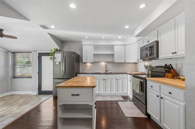 10917 72ND AVENUE, Seminole, FL 33772