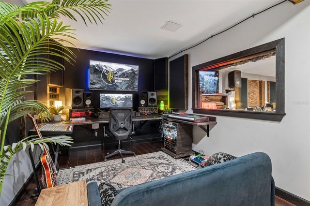 10917 72ND AVENUE, Seminole, FL 33772