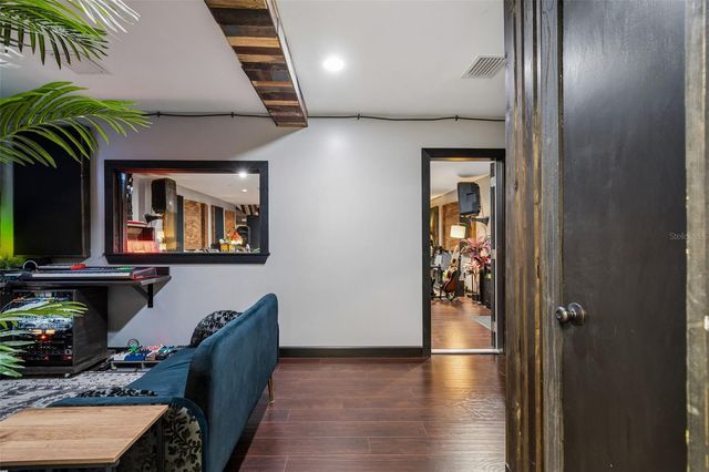 10917 72ND AVENUE, Seminole, FL 33772