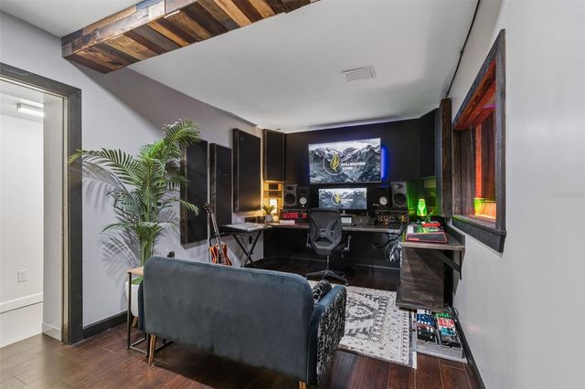 10917 72ND AVENUE, Seminole, FL 33772