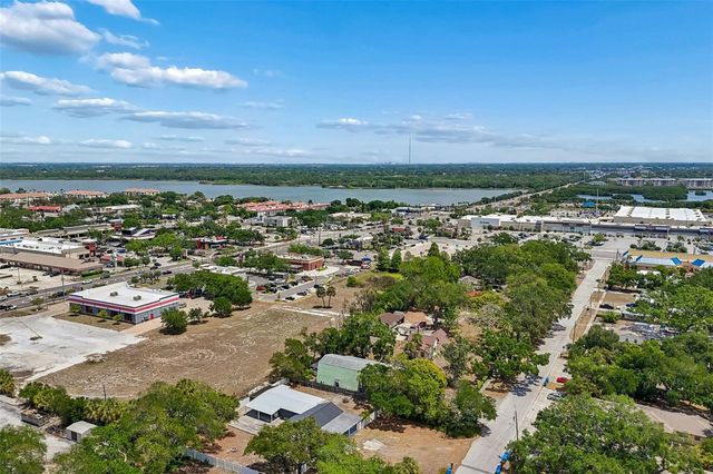 10917 72ND AVENUE, Seminole, FL 33772