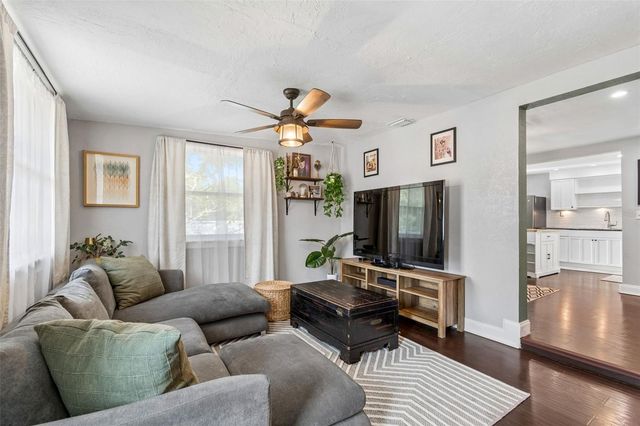 10917 72ND AVENUE, Seminole, FL 33772