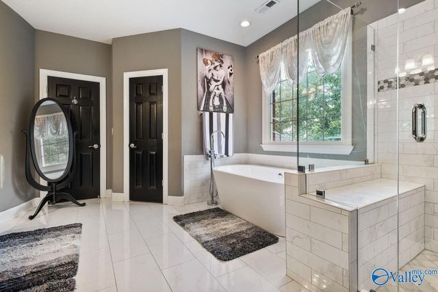 174 Greenbrier Road, Gadsden, AL 35901