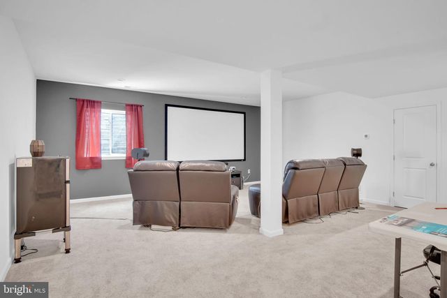 9 STONE MILL RD, Duncannon, PA 17020