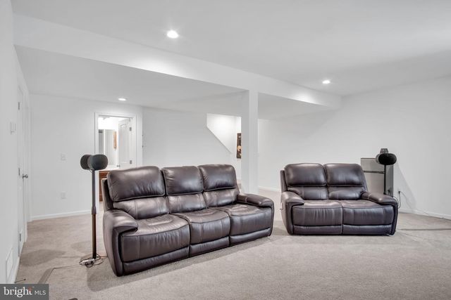 9 STONE MILL RD, Duncannon, PA 17020
