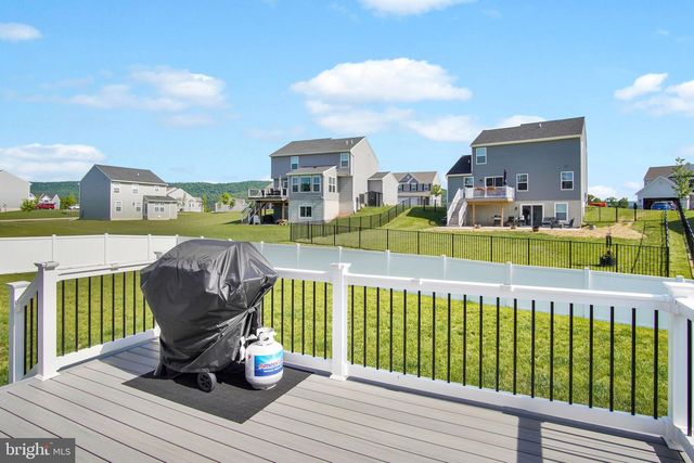 9 STONE MILL RD, Duncannon, PA 17020