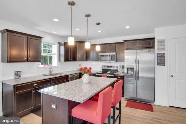 9 STONE MILL RD, Duncannon, PA 17020