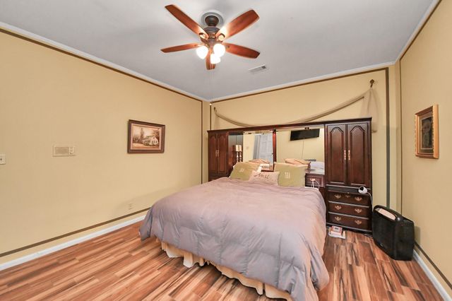 722 Chevy Chase Circle, Sugar Land, TX 77478