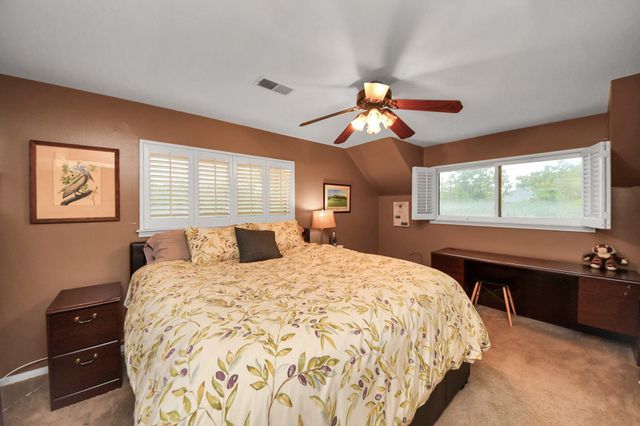 722 Chevy Chase Circle, Sugar Land, TX 77478