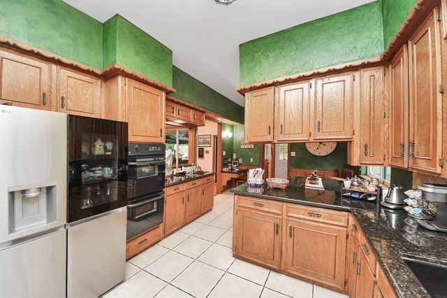 722 Chevy Chase Circle, Sugar Land, TX 77478
