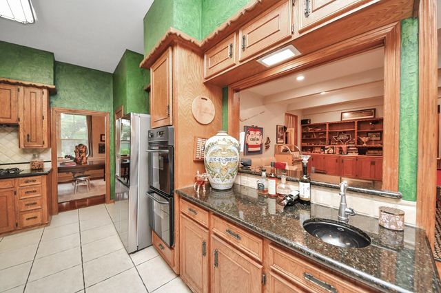 722 Chevy Chase Circle, Sugar Land, TX 77478