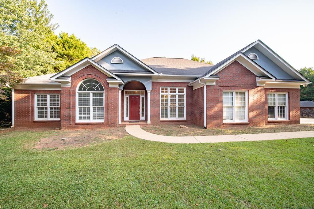 1553 Hopewell Church Road, Pine Mountain, GA 31822