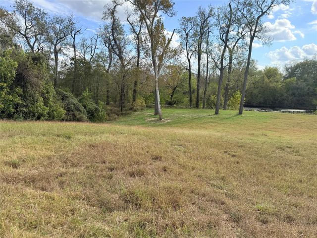 1300 State Highway 71 Highway, Columbus, TX 78933