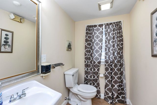 949 Turnpike Road, New Ipswich, NH 03071