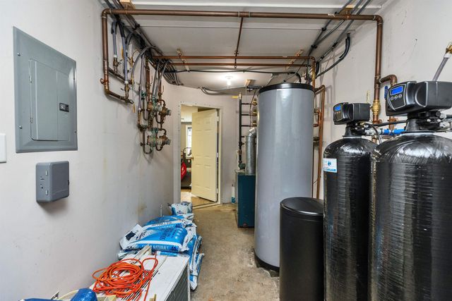 949 Turnpike Road, New Ipswich, NH 03071