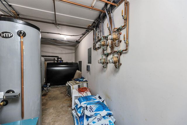 949 Turnpike Road, New Ipswich, NH 03071