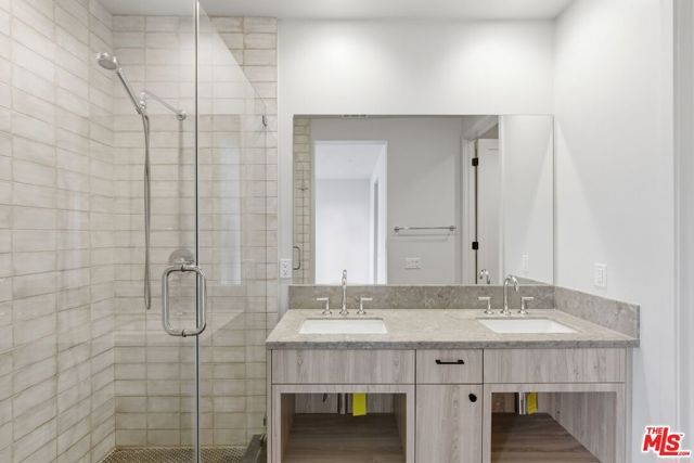 1605 N Arla Way, Los Angeles, CA 90041