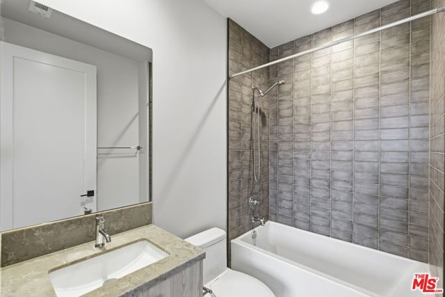 1605 N Arla Way, Los Angeles, CA 90041