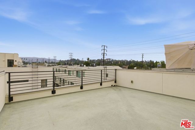 1605 N Arla Way, Los Angeles, CA 90041