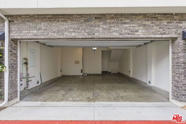 1605 N Arla Way, Los Angeles, CA 90041