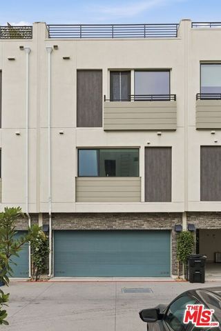 1605 N Arla Way, Los Angeles, CA 90041