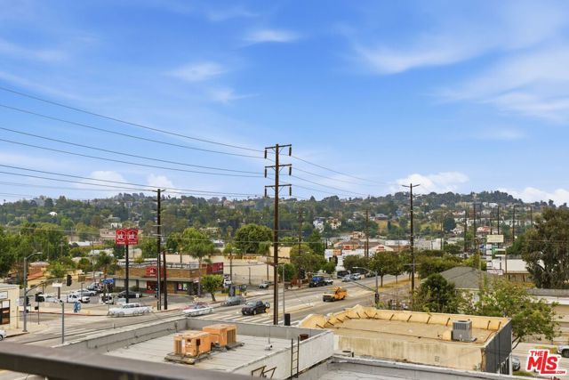 1605 N Arla Way, Los Angeles, CA 90041