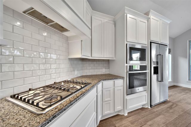28205 Woodland Bend Way, Spring, TX 77386