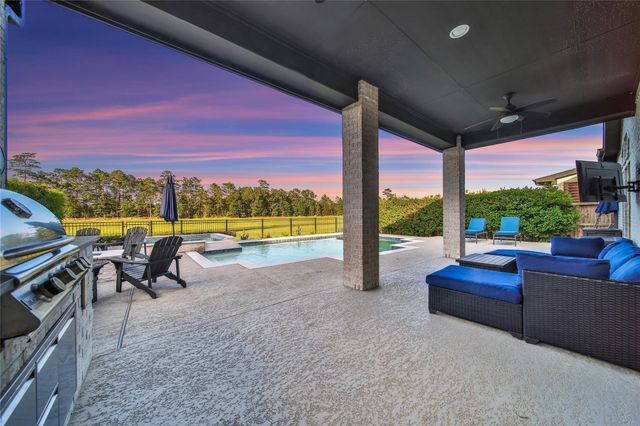 28205 Woodland Bend Way, Spring, TX 77386