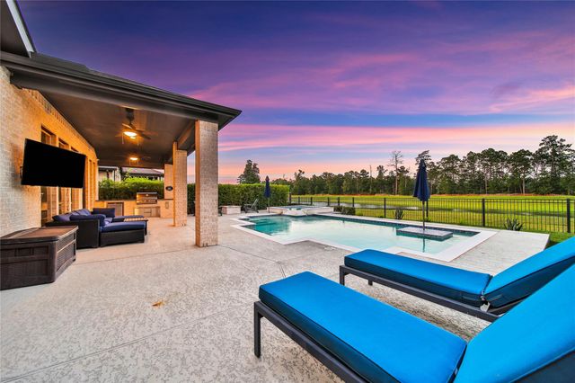 28205 Woodland Bend Way, Spring, TX 77386