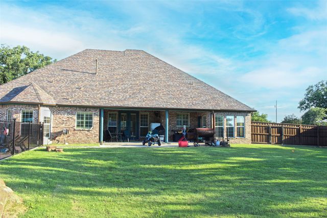 2601 NE 23rd Street, Mineral Wells, TX 76067